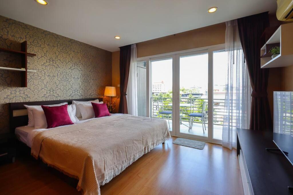 Luxury Living In Heart Of Nimman Apartment Chiang Mai Exterior photo