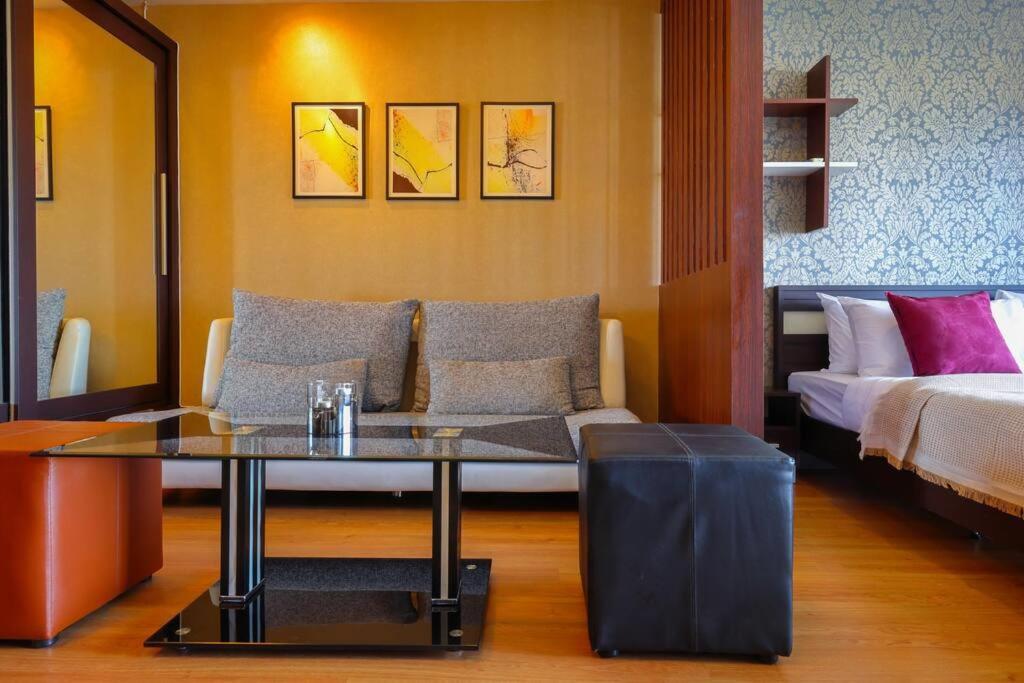 Luxury Living In Heart Of Nimman Apartment Chiang Mai Exterior photo
