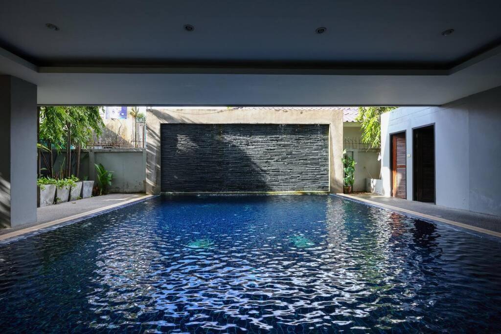 Luxury Living In Heart Of Nimman Apartment Chiang Mai Exterior photo